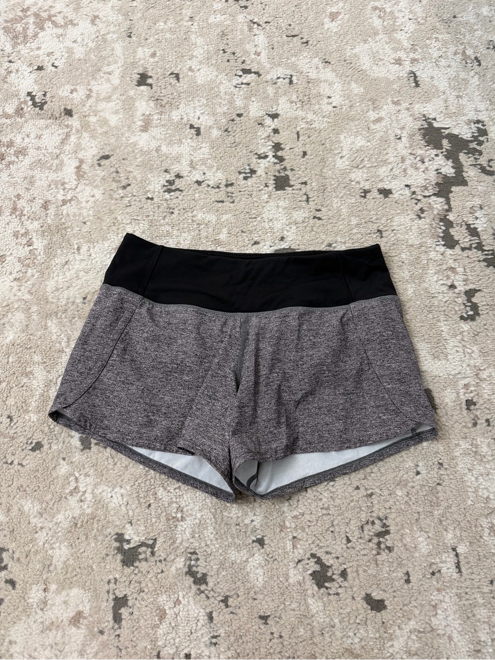 Lululemon Run Times Short II *4" Size 4 - Heather Lux Multi Black / Black